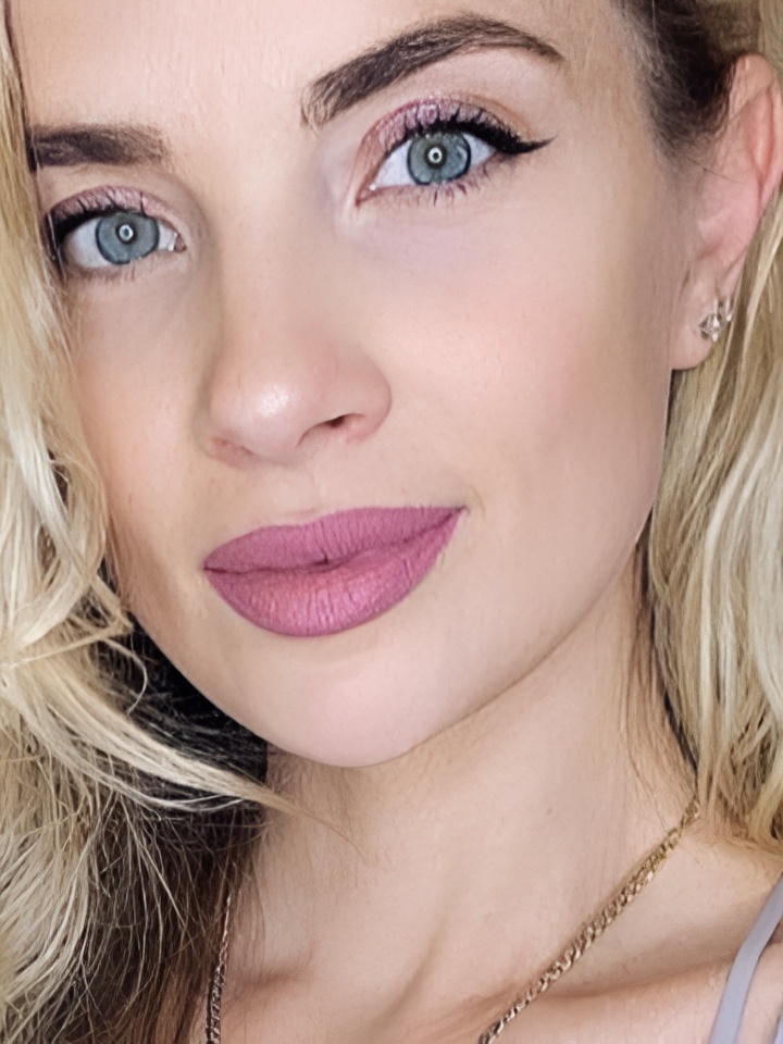 Ефросинья привлекальеная девушка из Курильск цена от 1500 руб