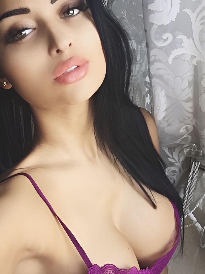 Евлалия привлекальеная девушка из Курильск цена от 4000 руб