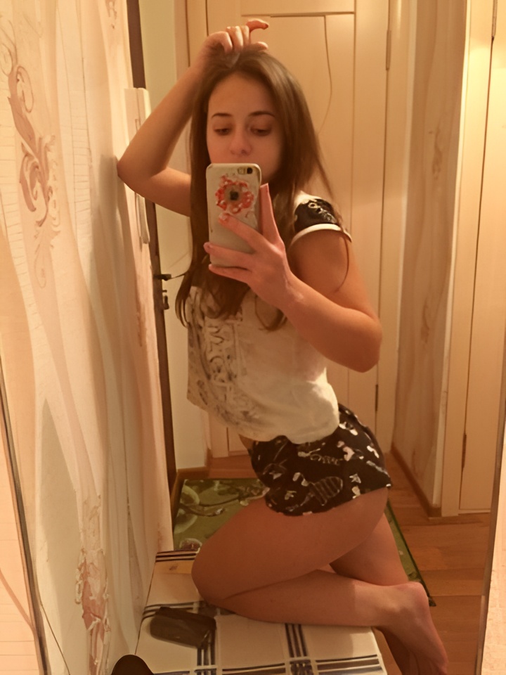 Гелена привлекальеная девушка из Курильск цена от 10000 руб