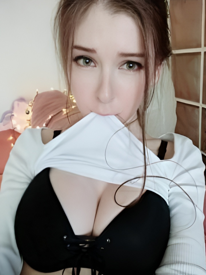 Одетта привлекальеная девушка из Курильск цена от 3000 руб