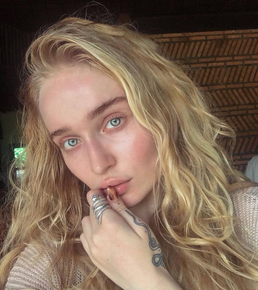 Яночка привлекальеная девушка из Курильск цена от 4000 руб