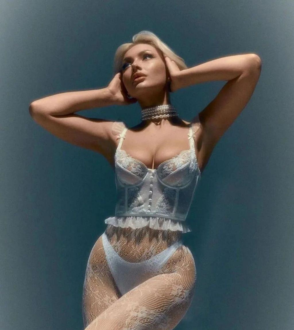 Варвара привлекальеная девушка из Курильск цена от 4000 руб