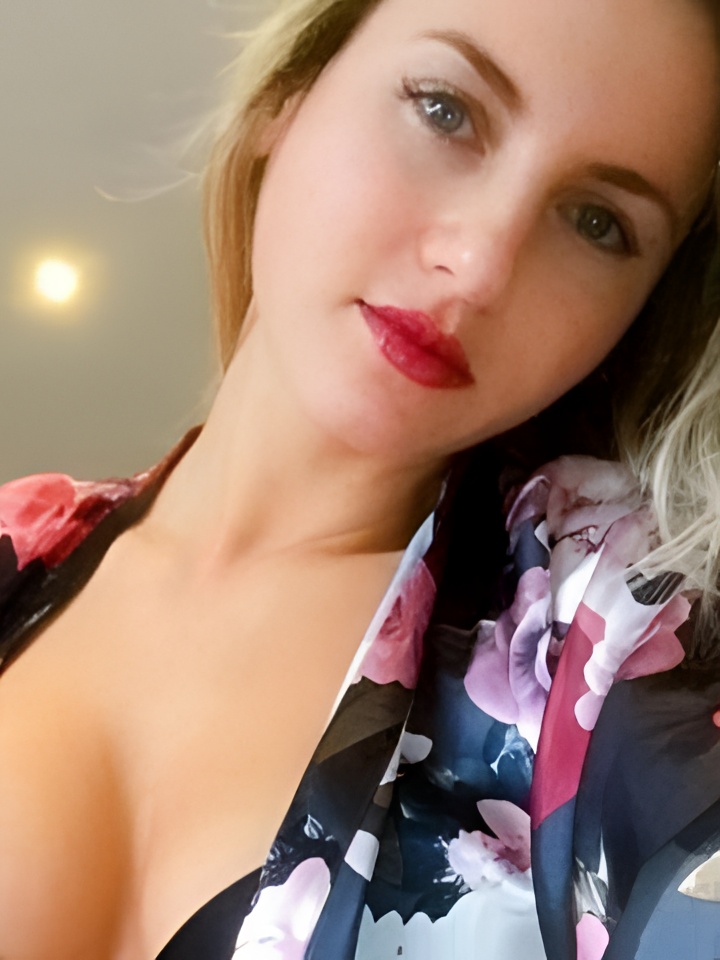 Индивидуалка Валентина, доступна для личного знакомства от 10000 руб