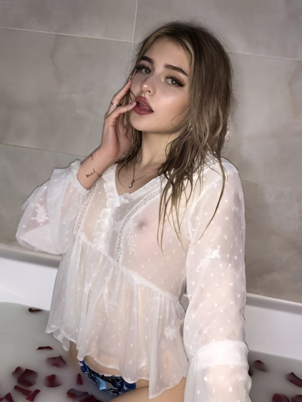 Алиана привлекательная девушка из Курильск цена от 5000 руб