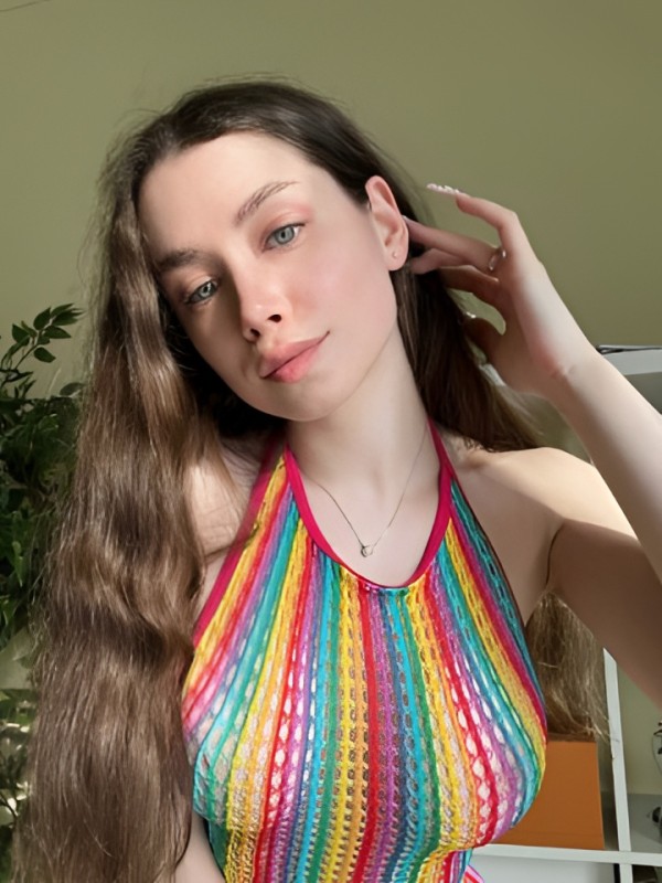 Елизавета привлекательная девушка из Курильск цена от 10000 руб