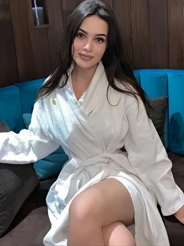 Ульяна привлекательная девушка из Курильск цена от 4000 руб