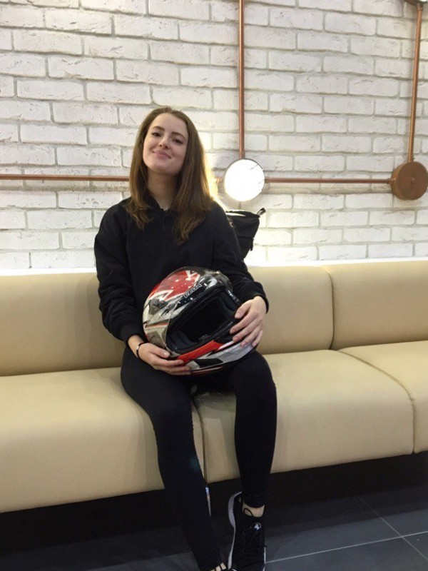 Дашута привлекательная девушка из Курильск цена от 3500 руб