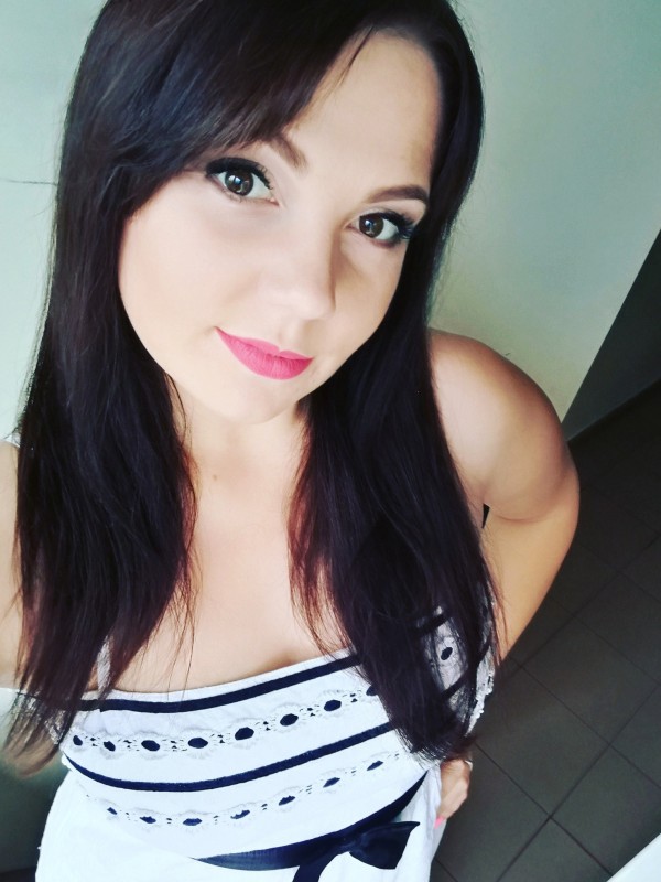 Анна привлекательная девушка из Курильск цена от 3000 руб